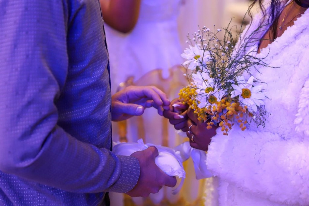 Cem casais dizem “sim” em cerimônia marcante das festividades do Centenário de Criciúma